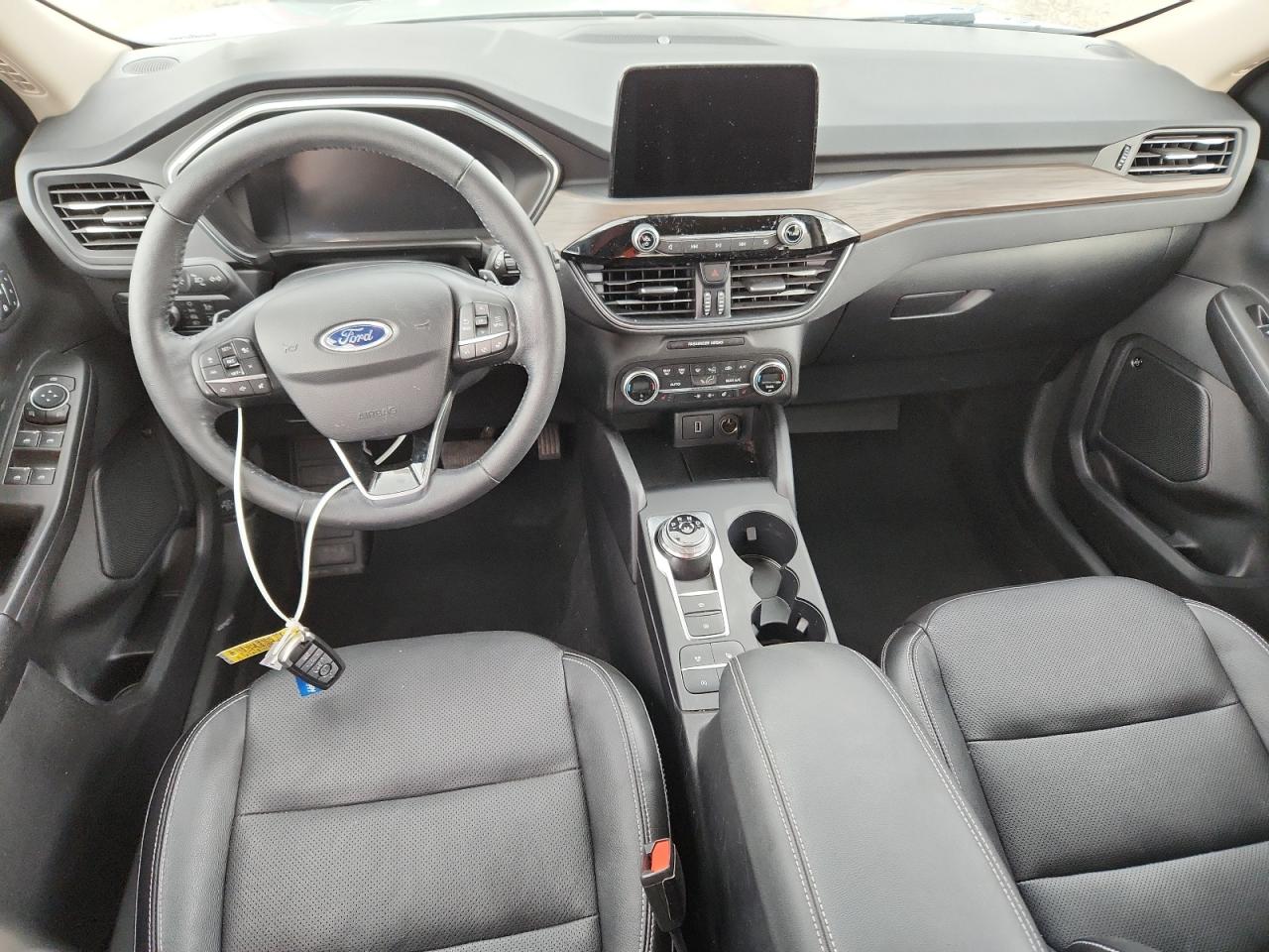 FORD ESCAPE TITANIUM