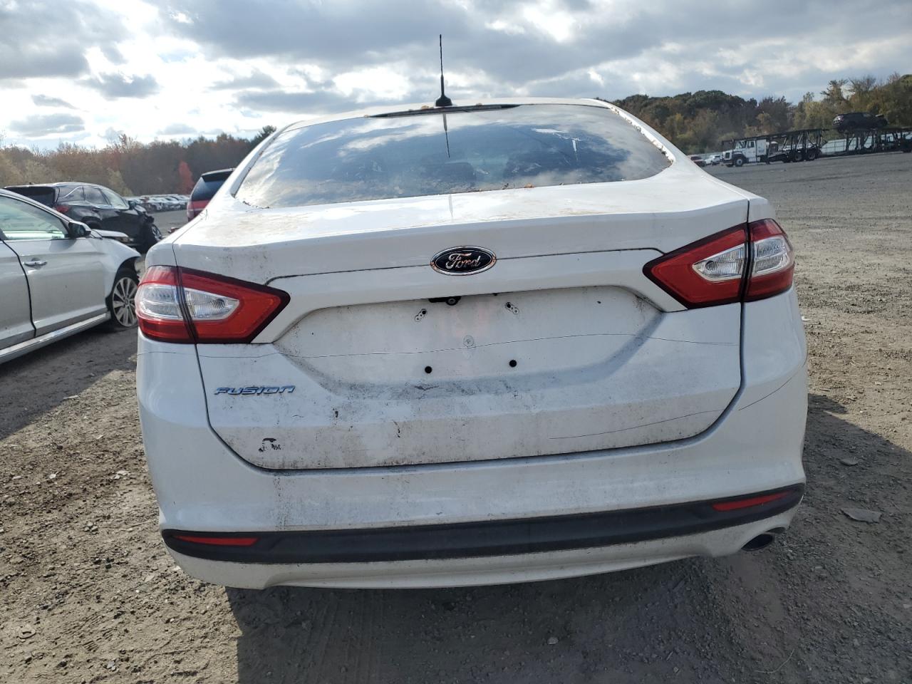 FORD FUSION SE