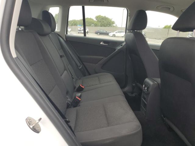 2015 VOLKSWAGEN TIGUAN S WVGAV7AX4FW584138