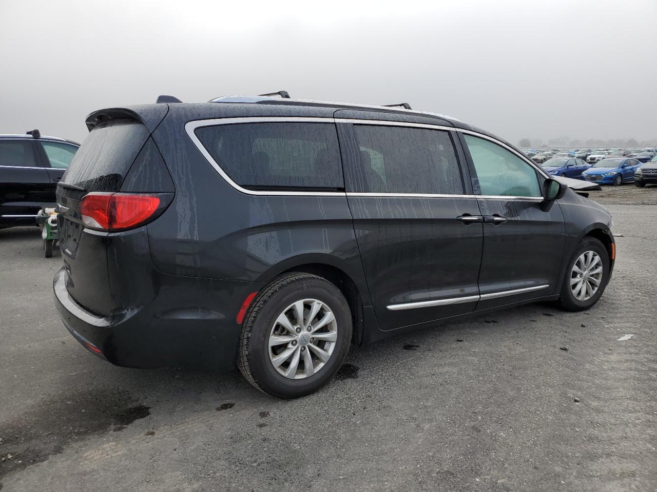 CHRYSLER PACIFICA TOURING L