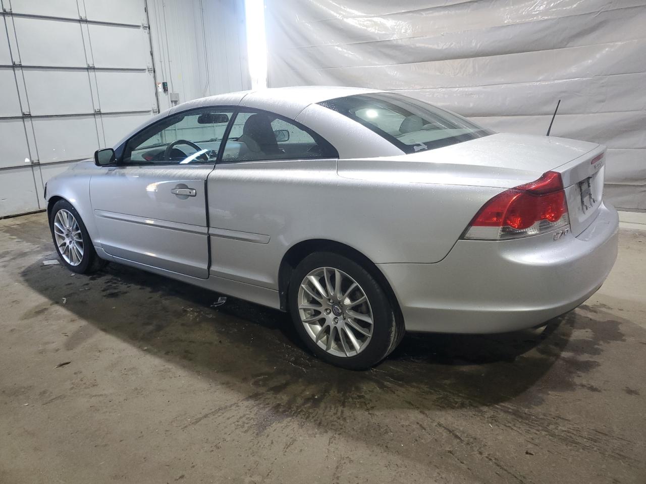 Lot #3270007005 2007 VOLVO C70 T5
