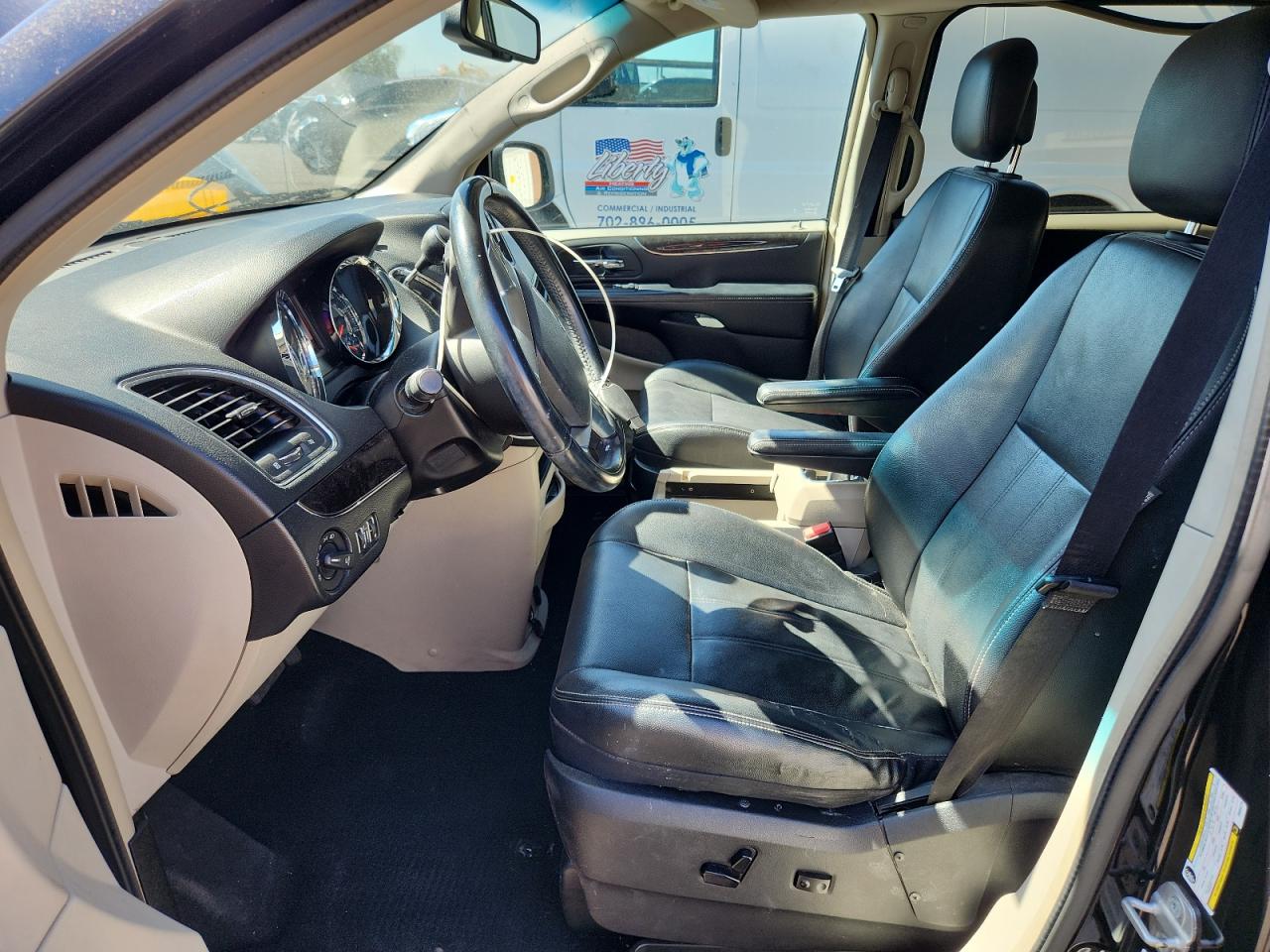 CHRYSLER TOWN & COUNTRY TOURING