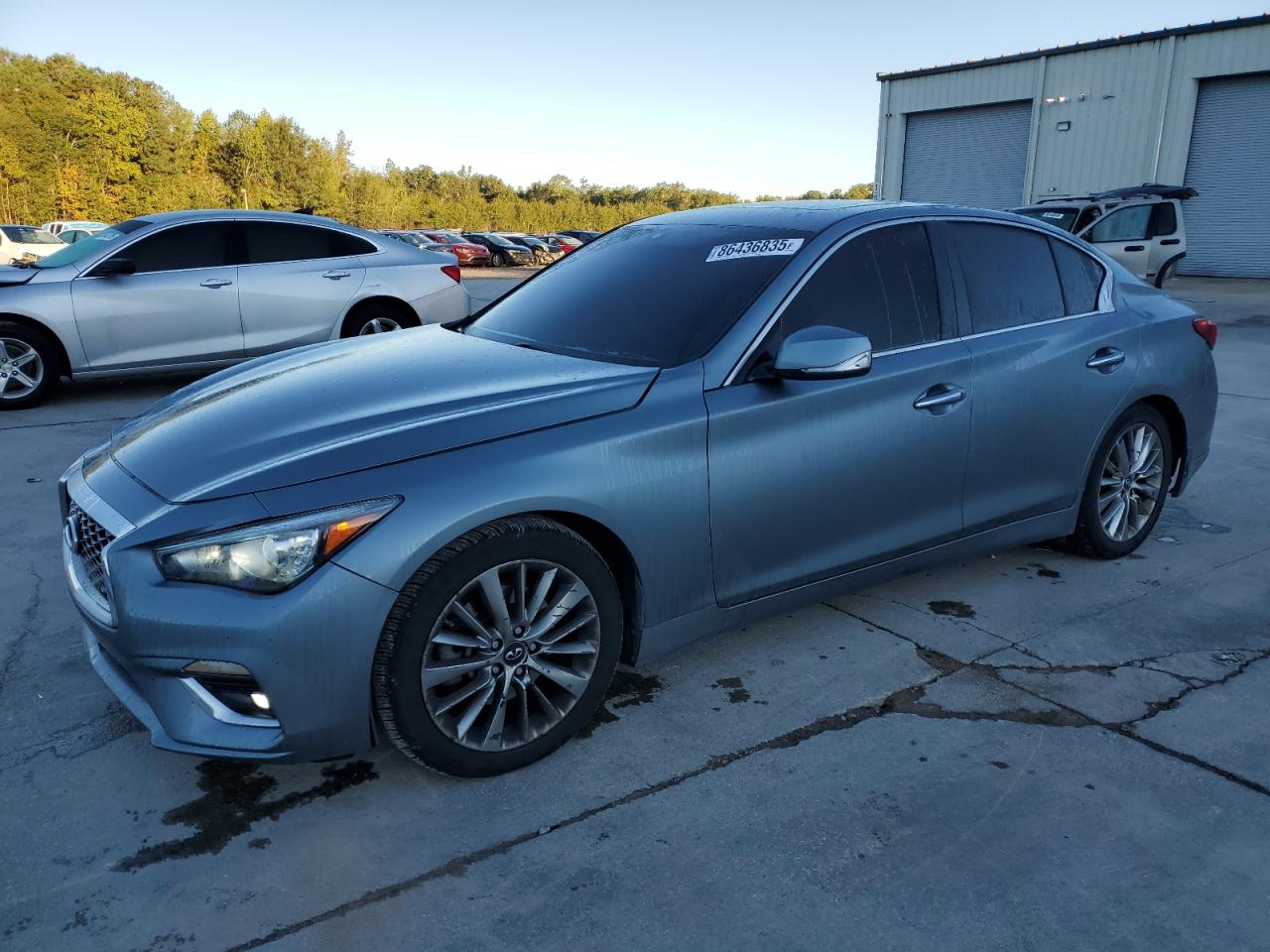 INFINITI Q50 LUXE