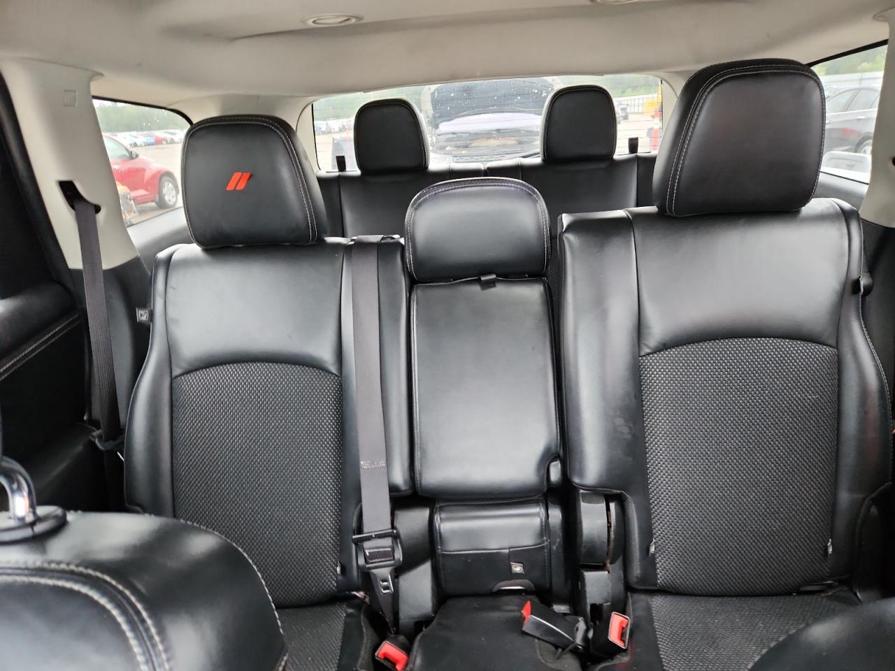 DODGE JOURNEY CROSSROAD