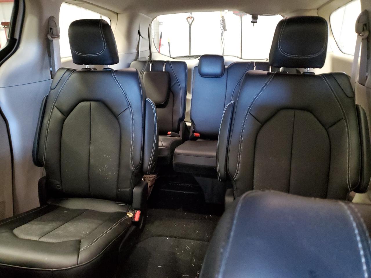 CHRYSLER PACIFICA TOURING L