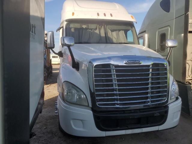 Global Auto Auctions: 2013 FREIGHTLINER CASCADIA