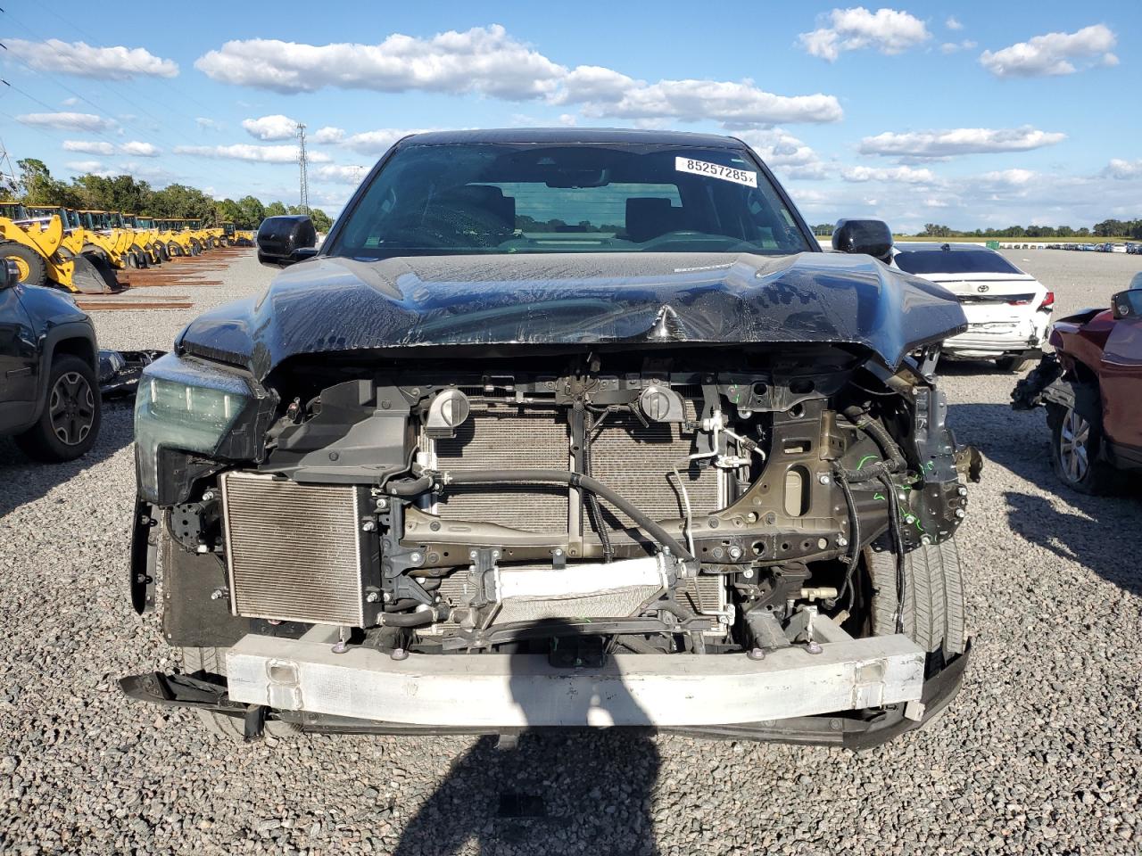 TOYOTA TUNDRA CREWMAX PLATINUM