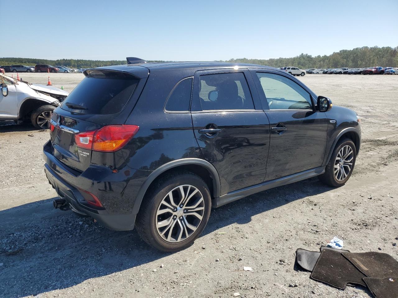 MITSUBISHI OUTLANDER ES