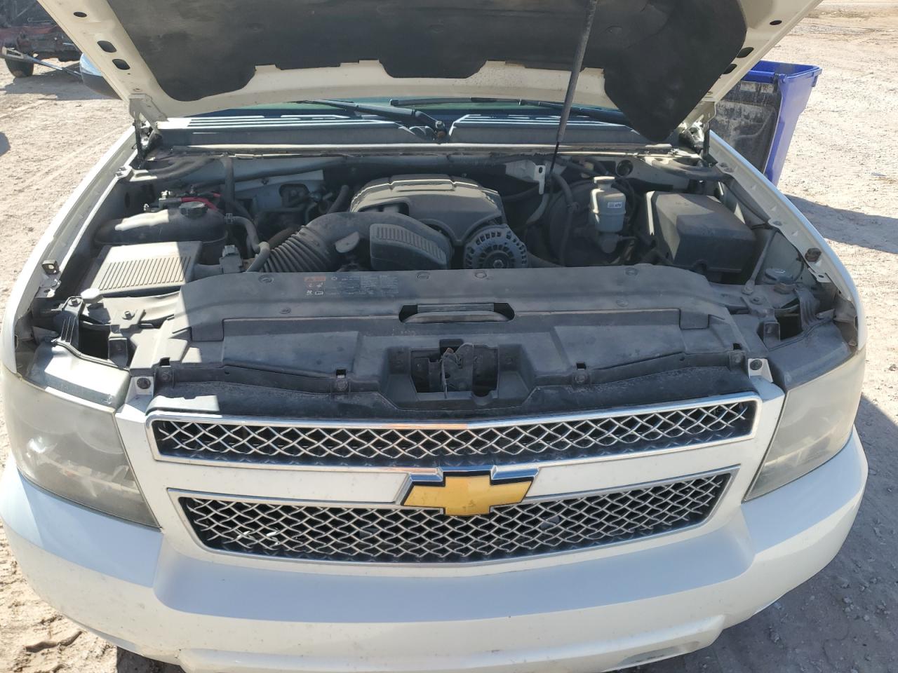 CHEVROLET TAHOE C1500 LTZ