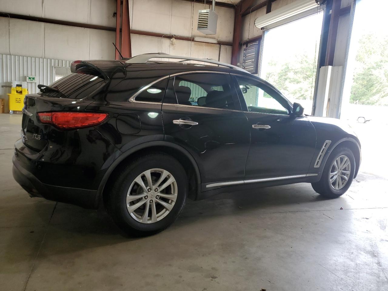 INFINITI FX35