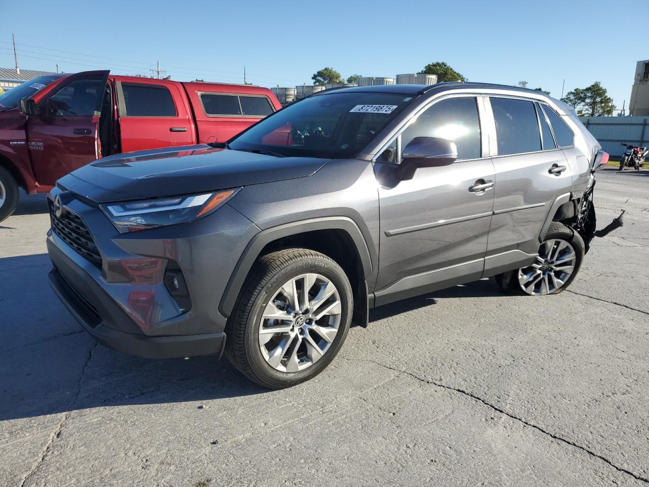 TOYOTA RAV4 XLE PREMIUM