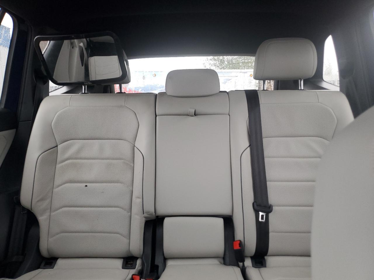 VOLKSWAGEN TIGUAN SEL R-LINE