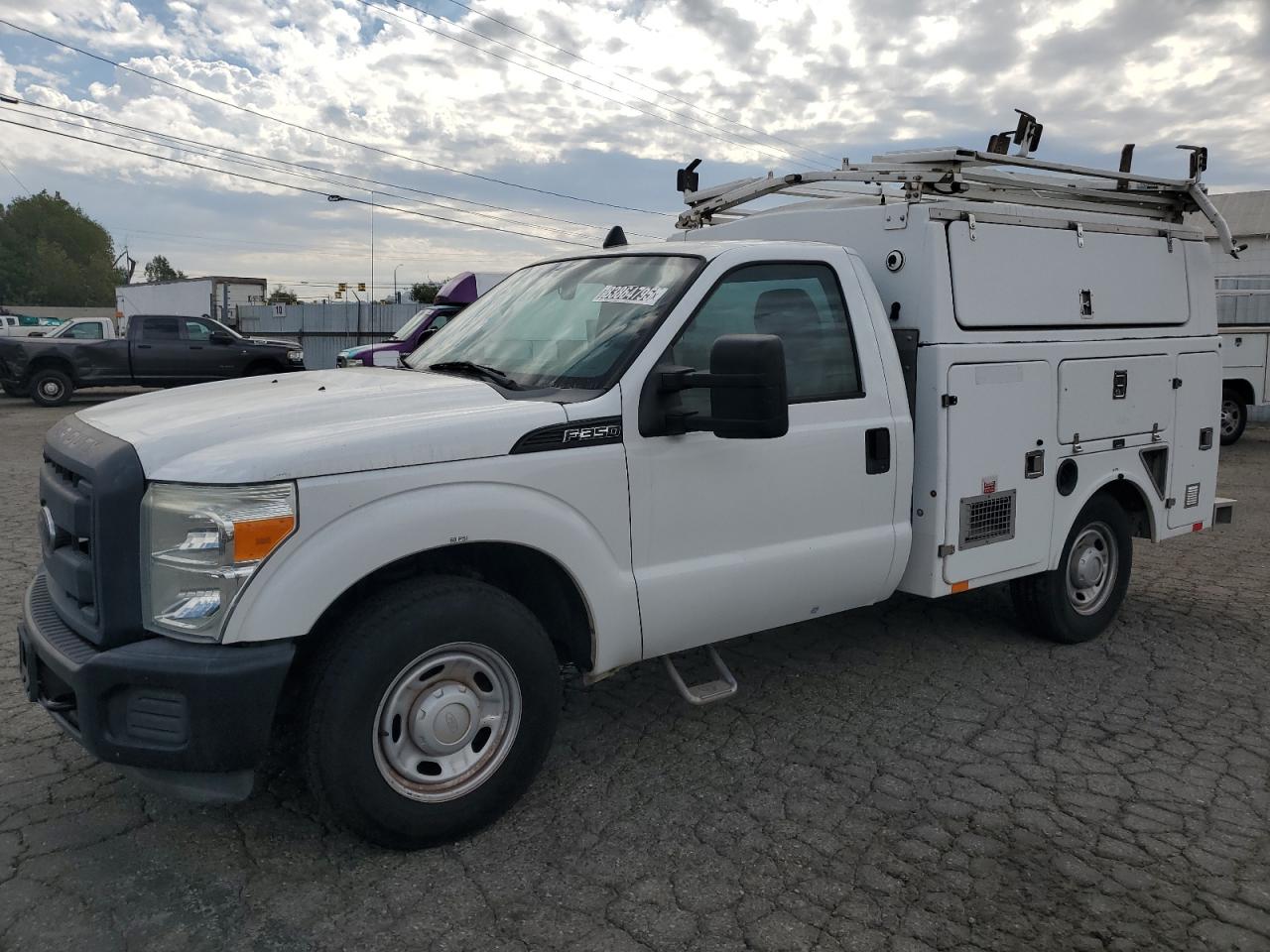FORD F-350 SUPER DUTY