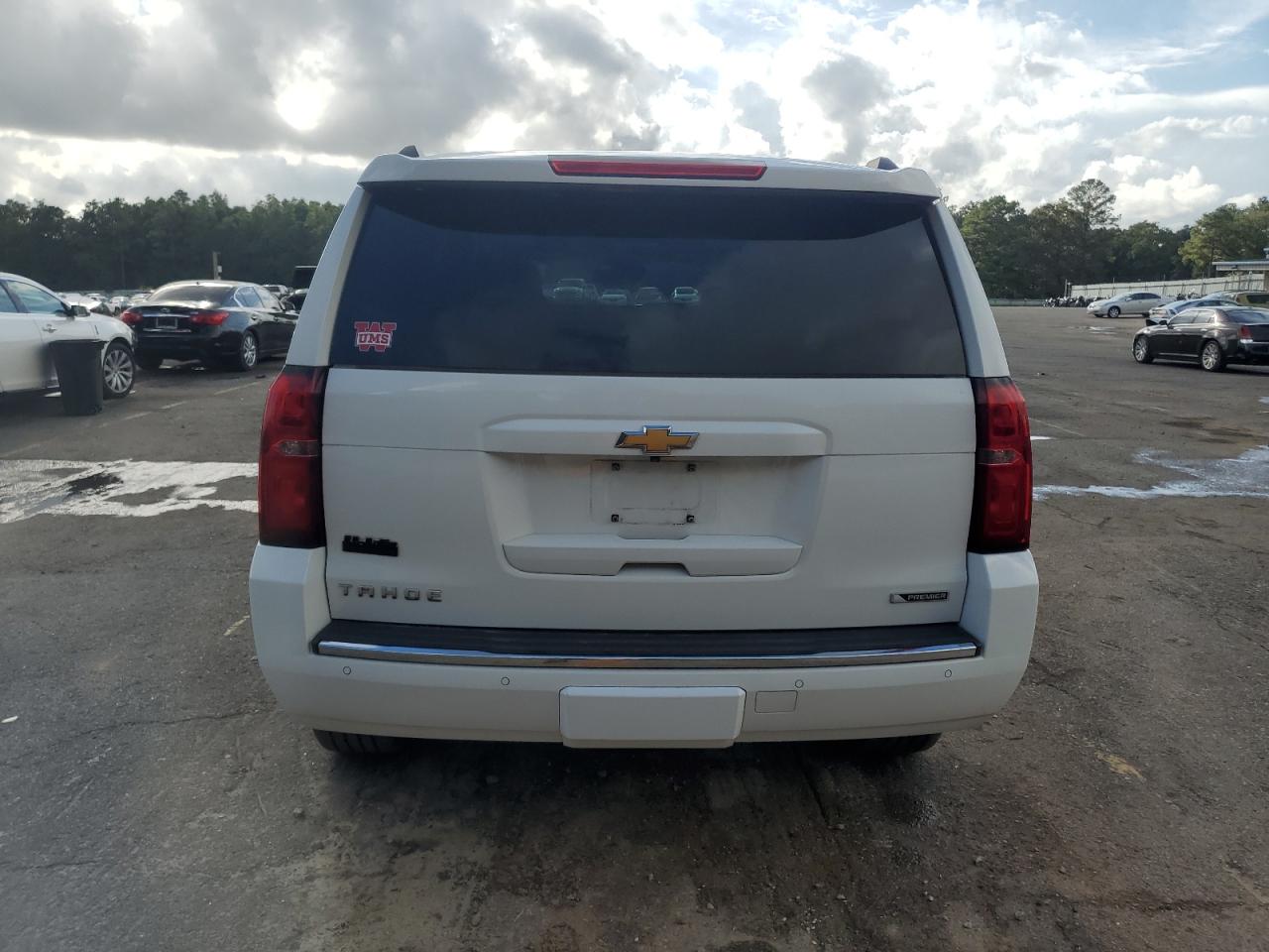 CHEVROLET TAHOE C1500 PREMIER