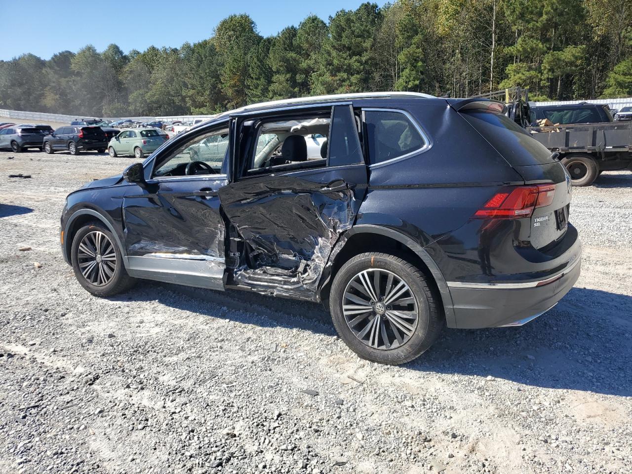 VOLKSWAGEN TIGUAN SE