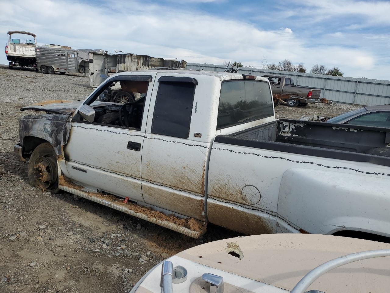 Lot #3280562314 1994 CHEVROLET GMT-400 C3