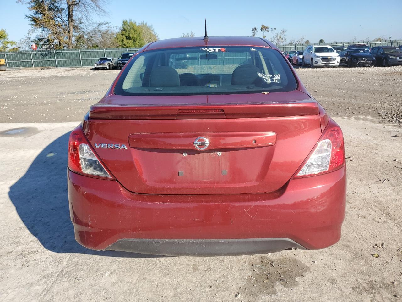 NISSAN VERSA S