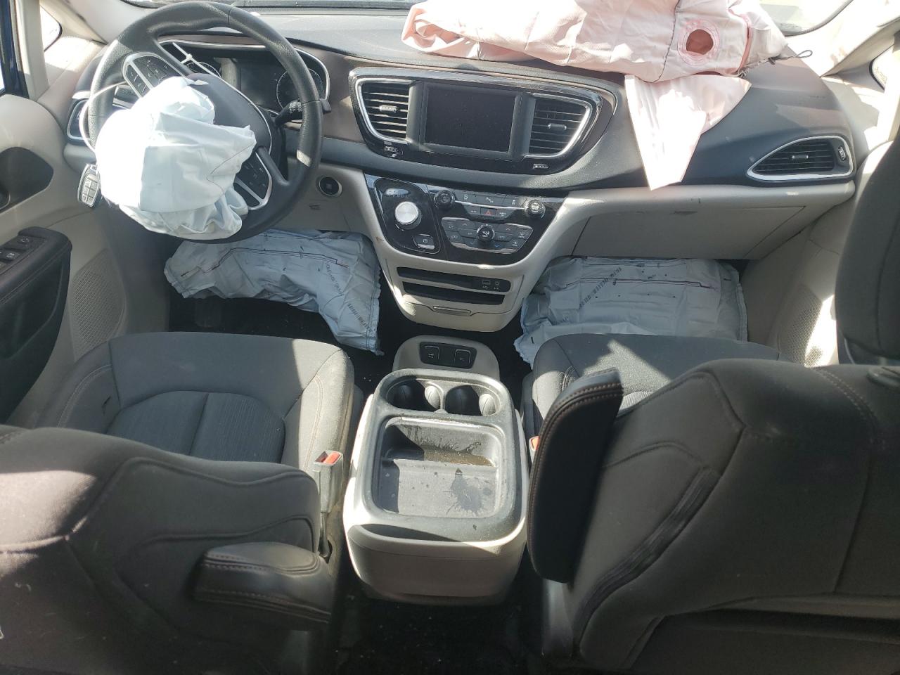 CHRYSLER PACIFICA TOURING PLUS