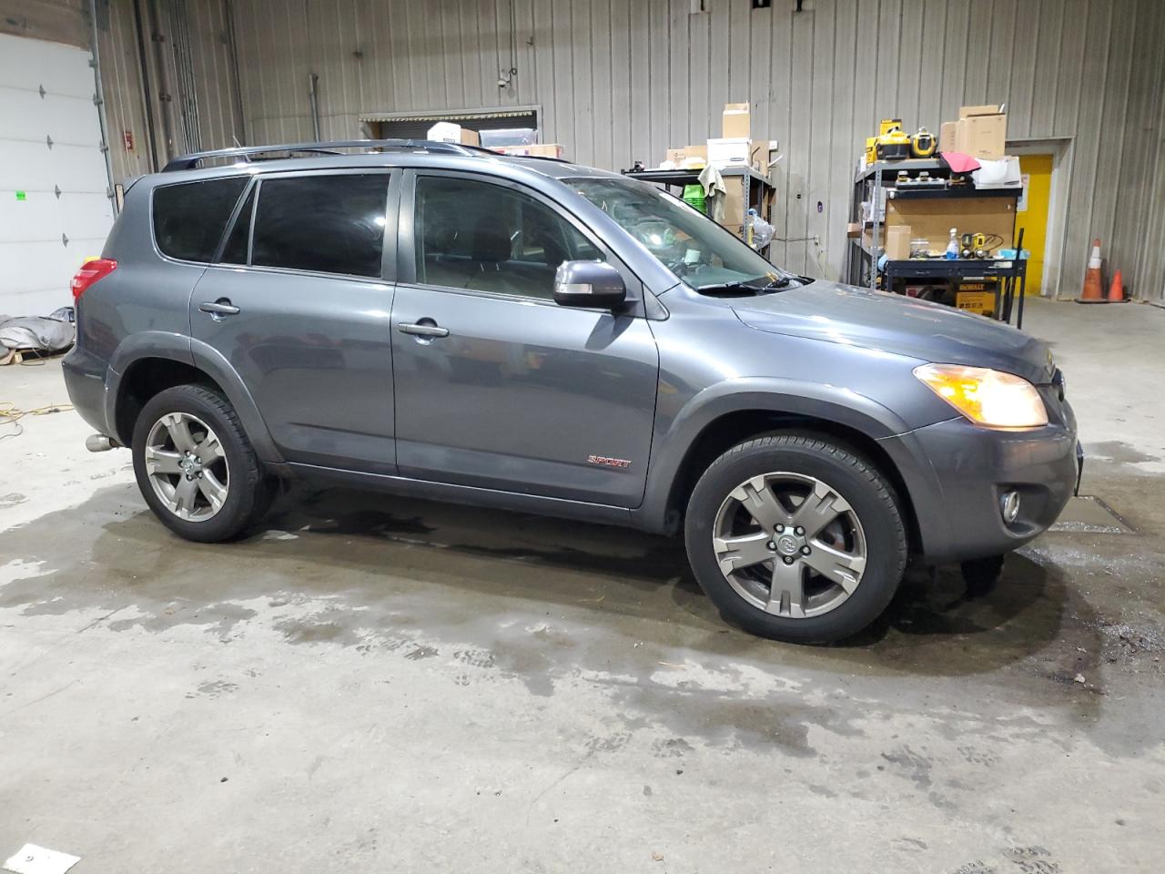 TOYOTA RAV4 SPORT