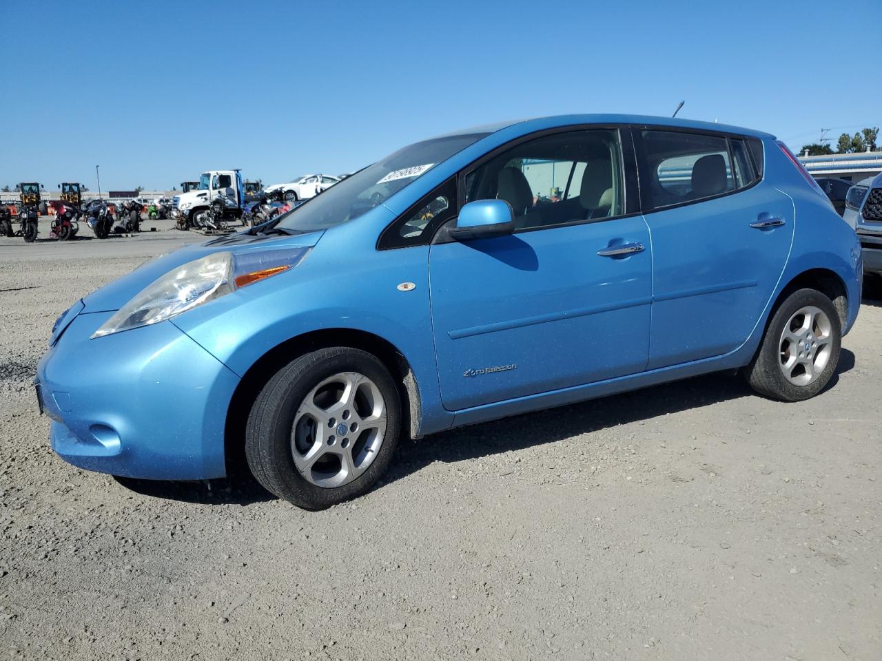 NISSAN LEAF SV