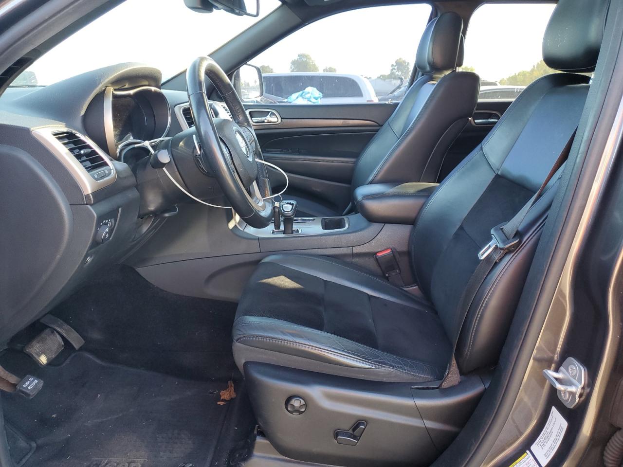 JEEP GRAND CHEROKEE LAREDO