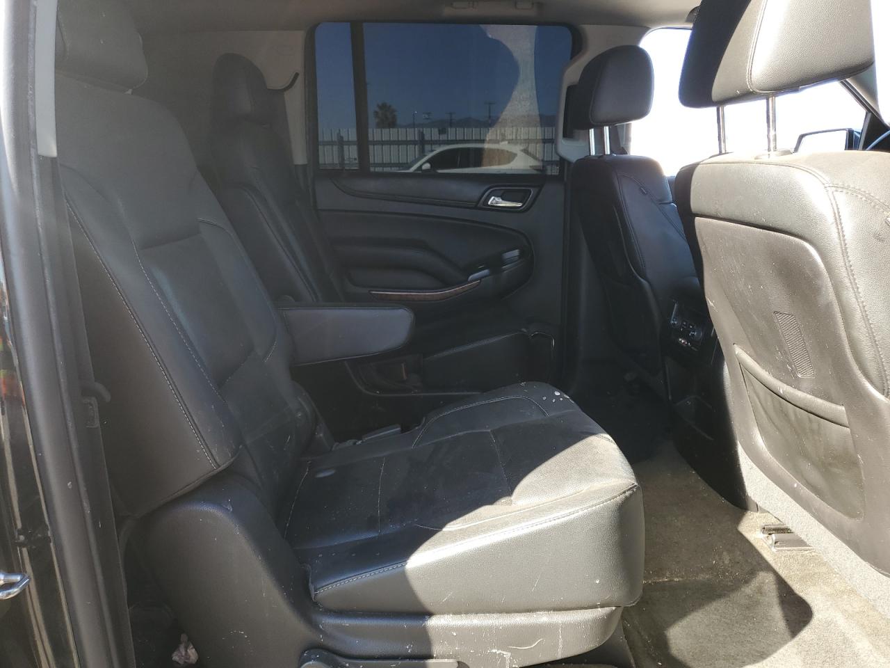 CHEVROLET SUBURBAN C1500 LTZ