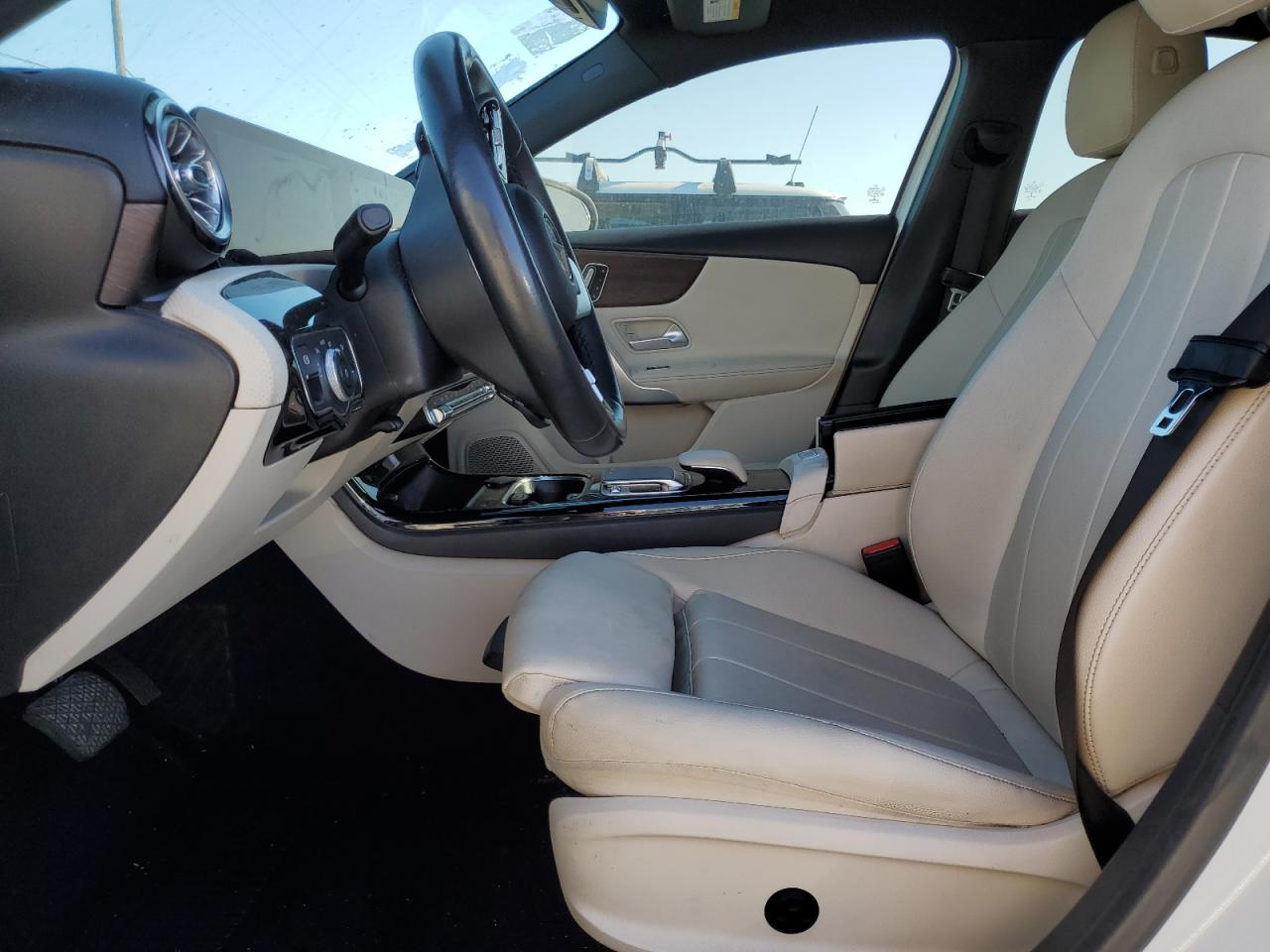 MERCEDES-BENZ A-CLASS 220