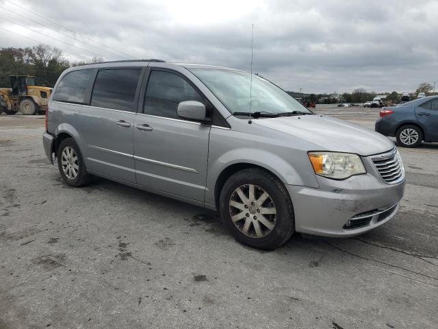 2013 CHRYSLER TOWN & COU #3302824906