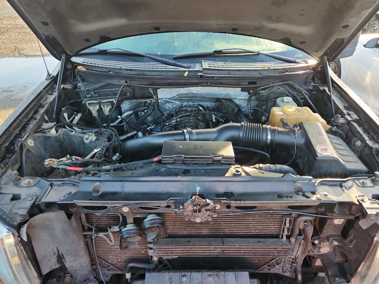 FORD F-150 SUPER CAB