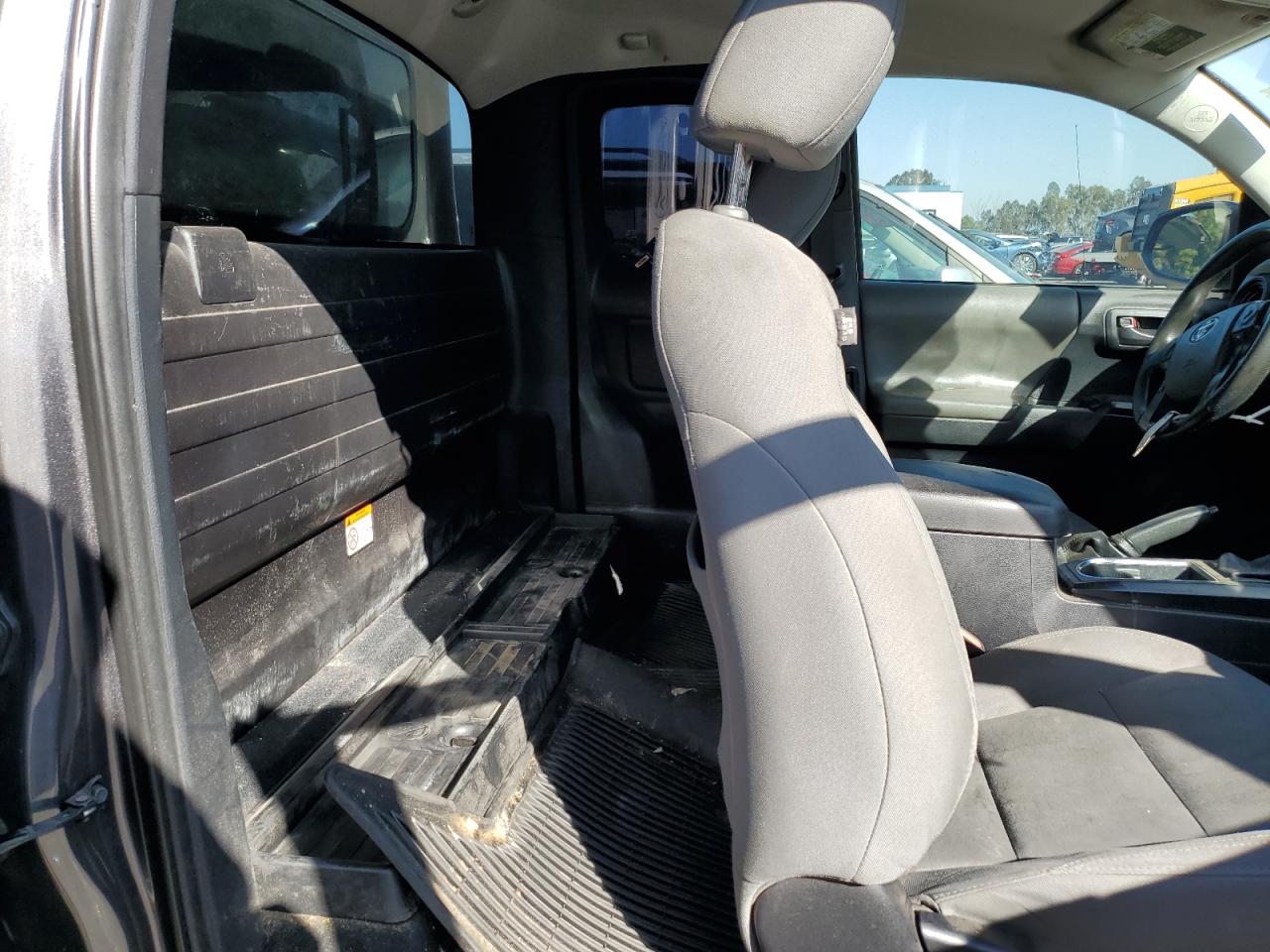 TOYOTA TACOMA ACCESS CAB