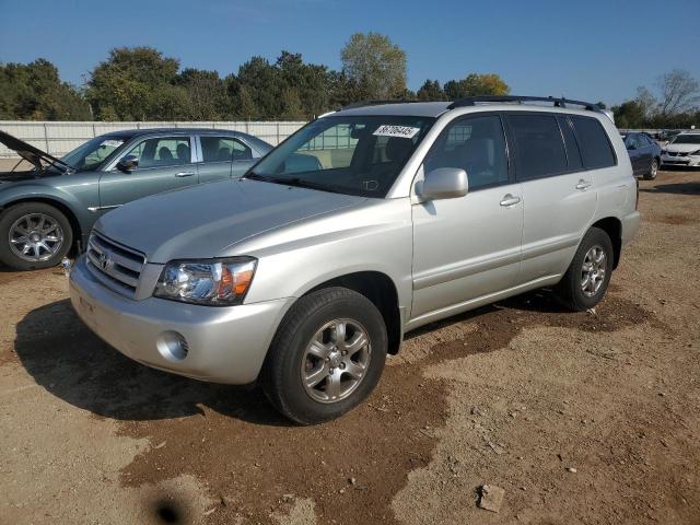 Global Auto Auctions: 2004 TOYOTA HIGHLANDER