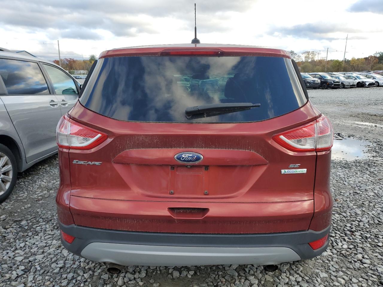 FORD ESCAPE SE