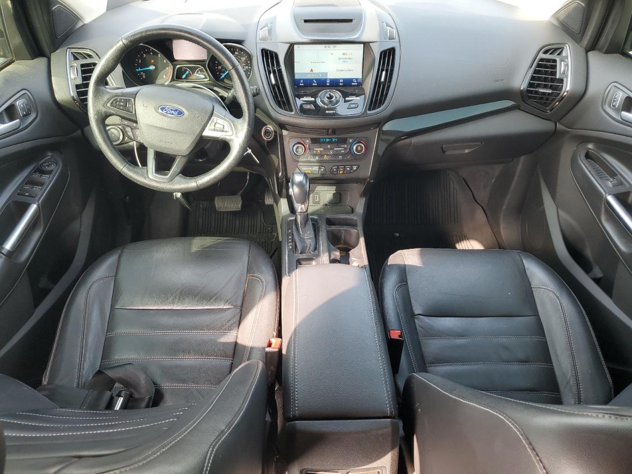 FORD ESCAPE TITANIUM