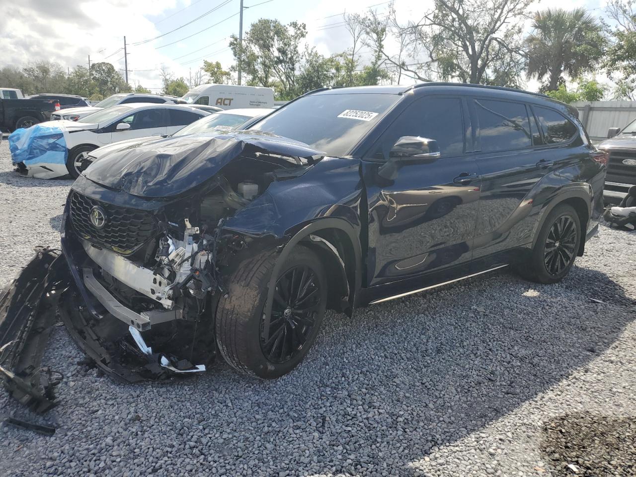 TOYOTA HIGHLANDER LE