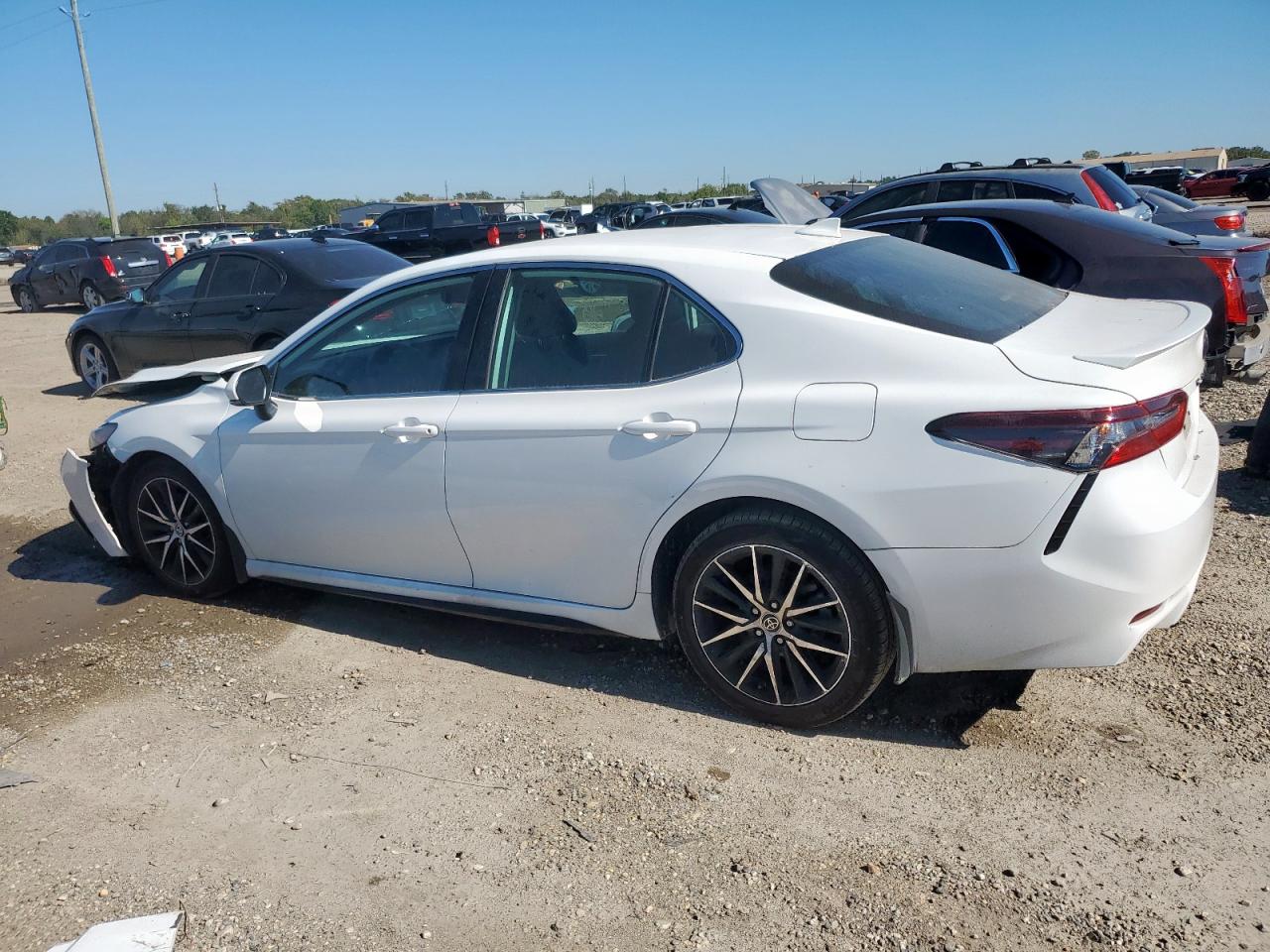 TOYOTA CAMRY SE NIGHT SHADE