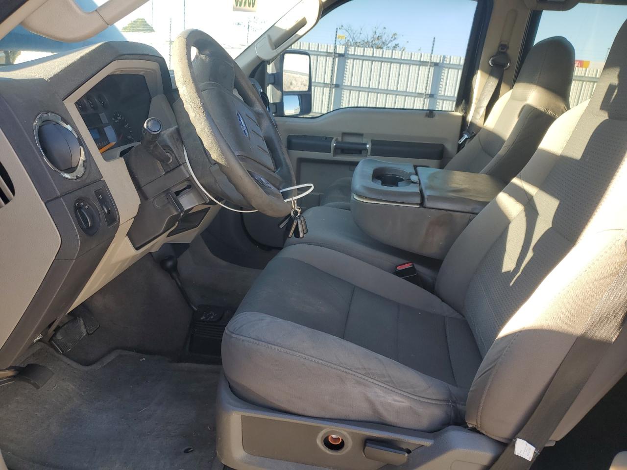 FORD F-250 SUPER DUTY