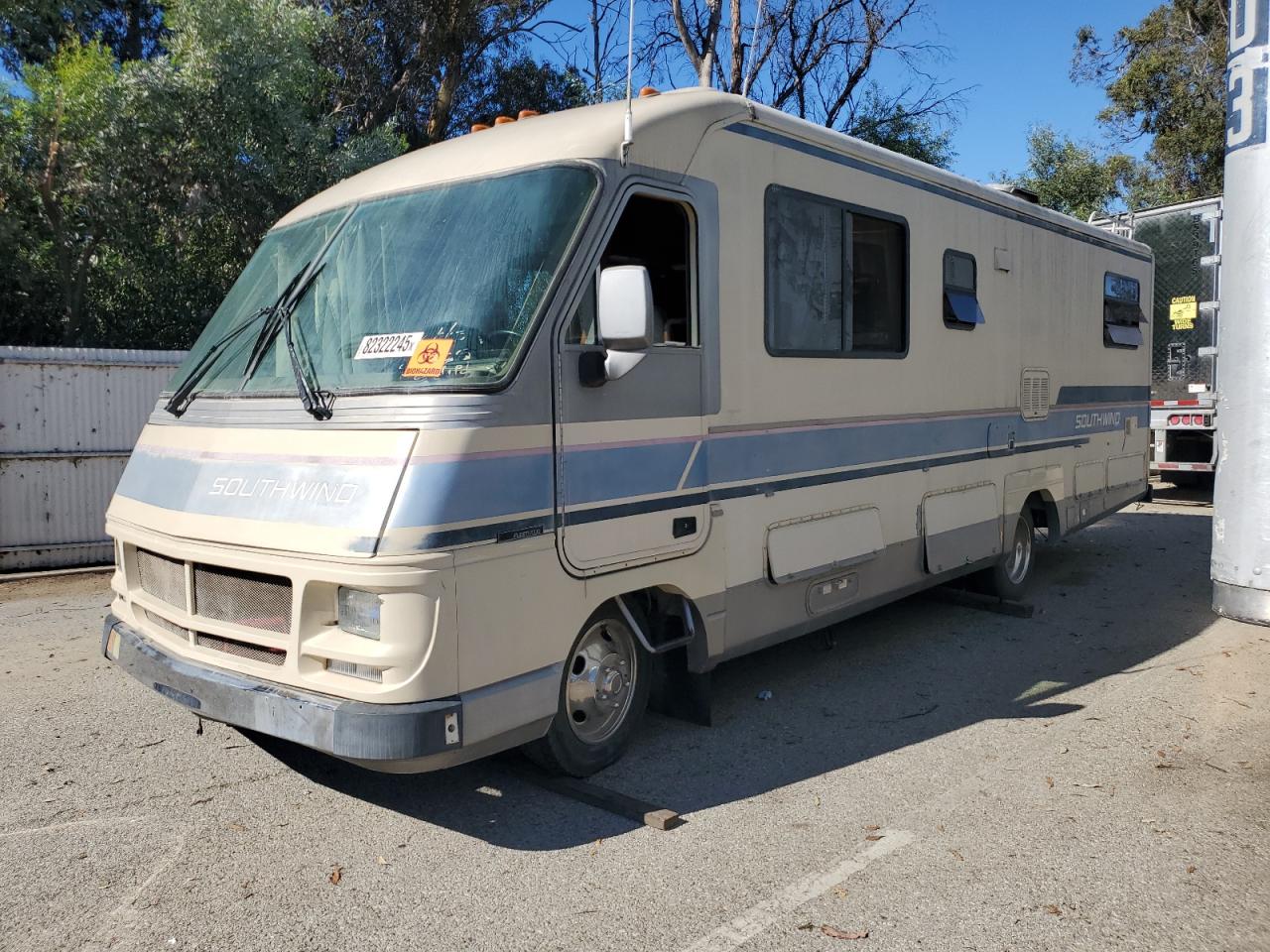 Lot #3286830220 1998 FLEETWOOD SOUTHWIND