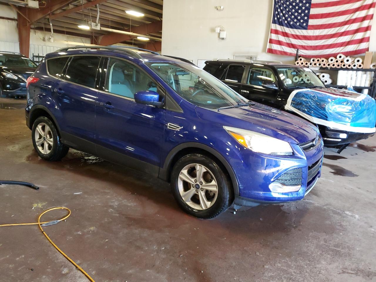FORD ESCAPE SE