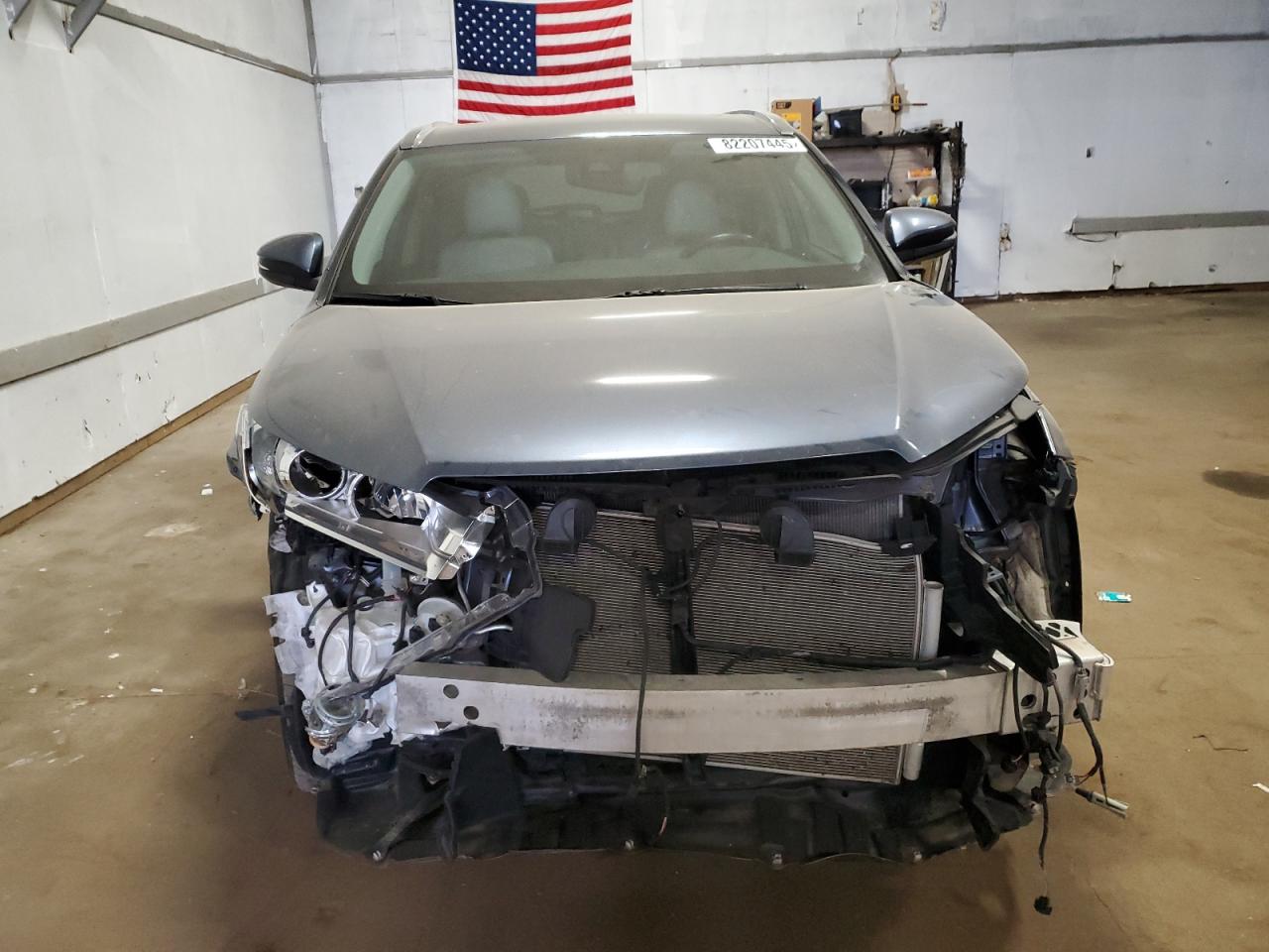 TOYOTA HIGHLANDER SE