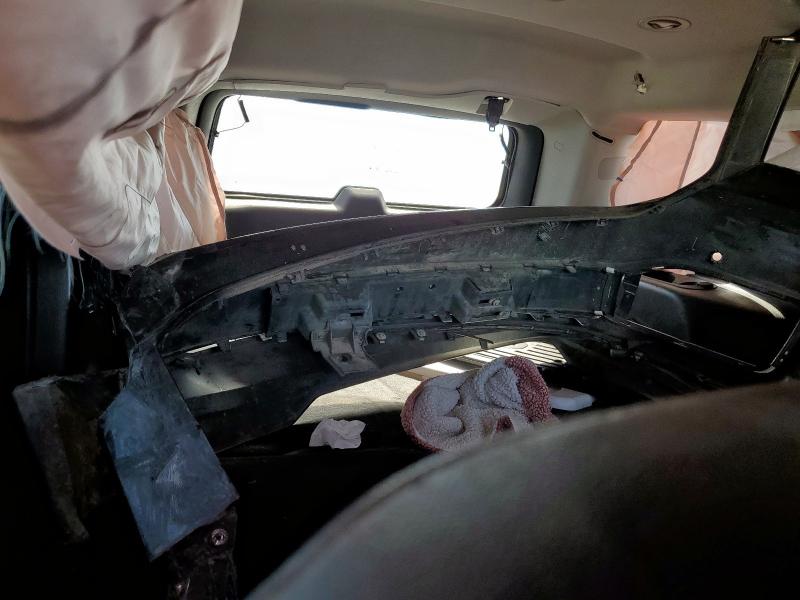 2016 GMC YUKON SLT - 1GKS1BKC2GR317569