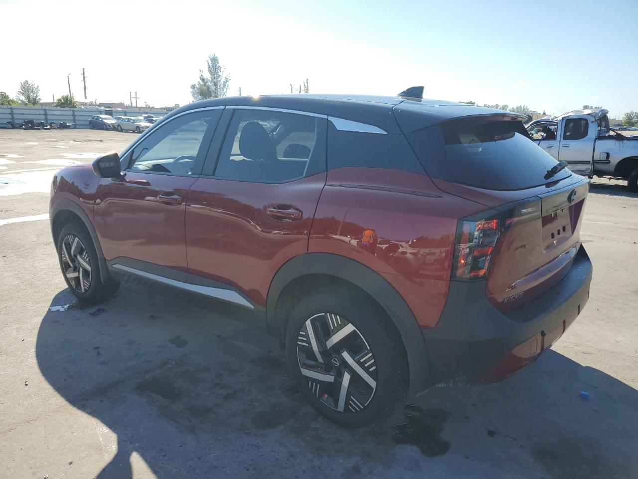 NISSAN KICKS SV