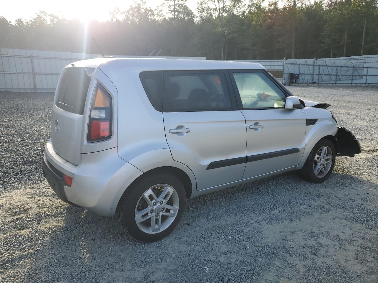 KIA SOUL +