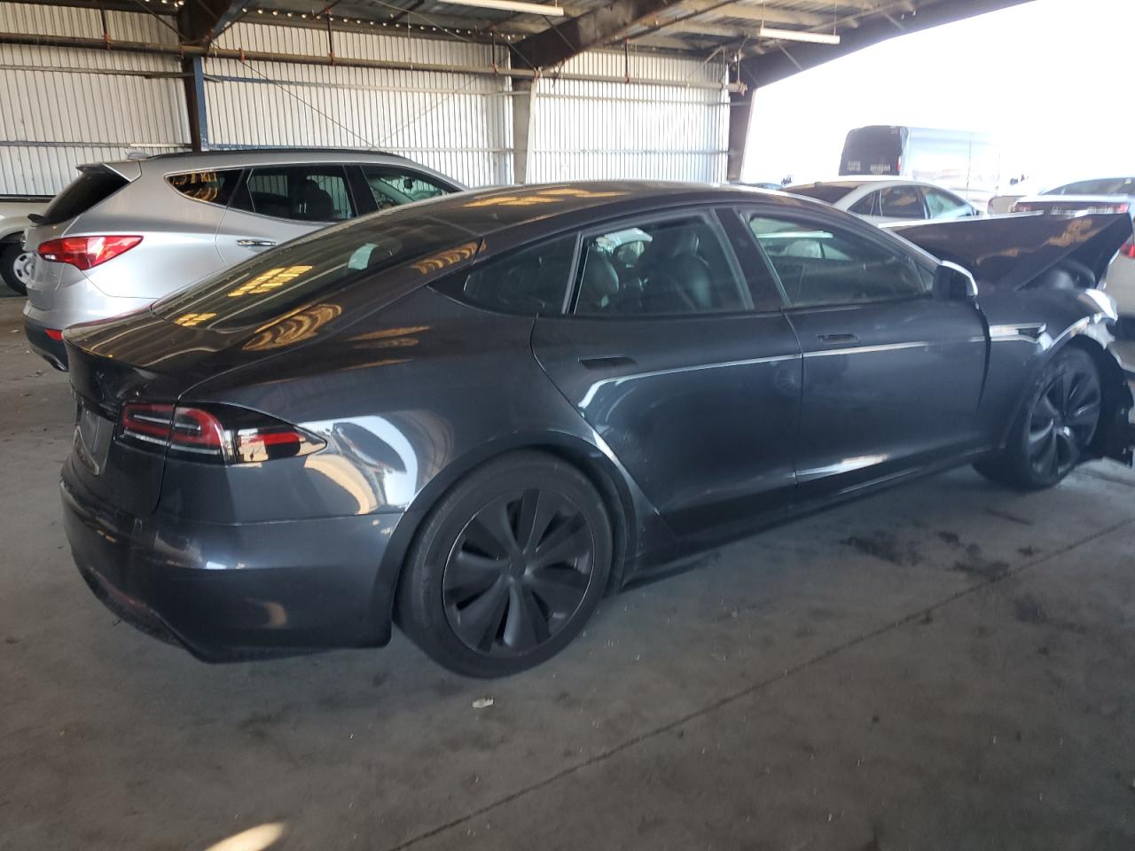 TESLA MODEL S