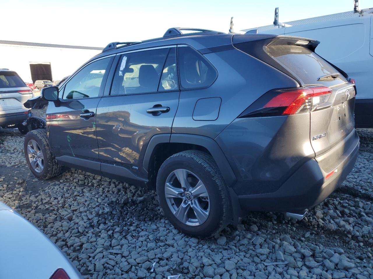 TOYOTA RAV4 XLE