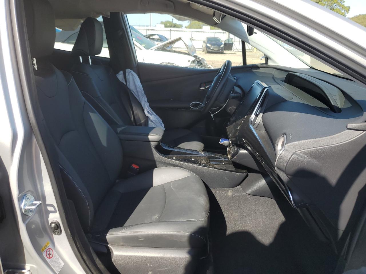 TOYOTA PRIUS PRIME LE