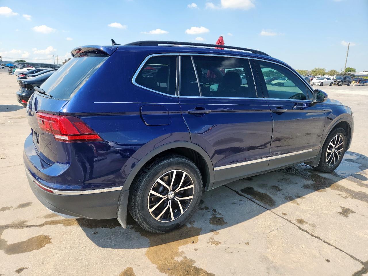 VOLKSWAGEN TIGUAN SE