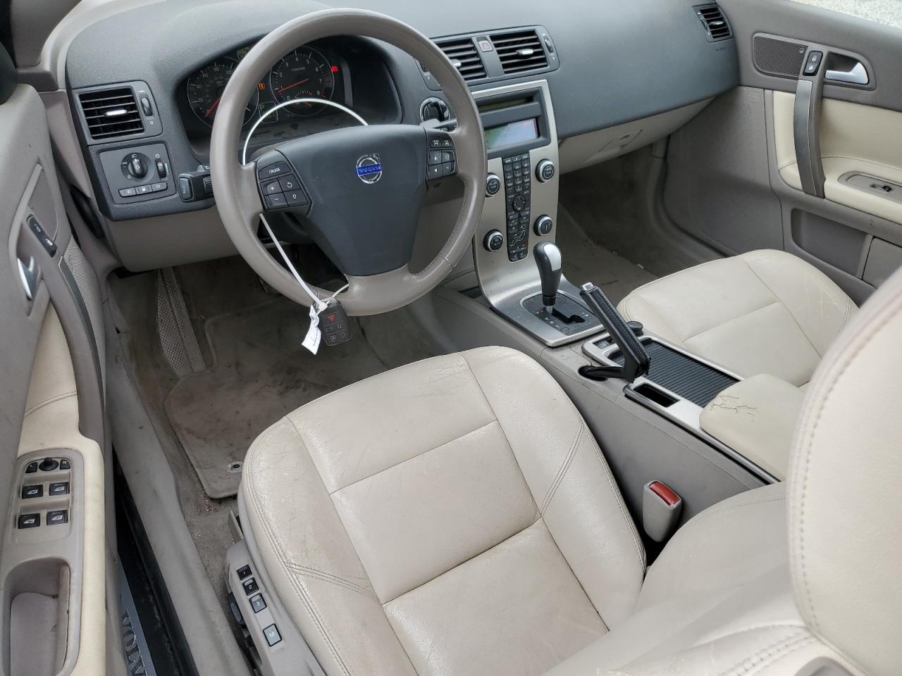 VOLVO C70 T5