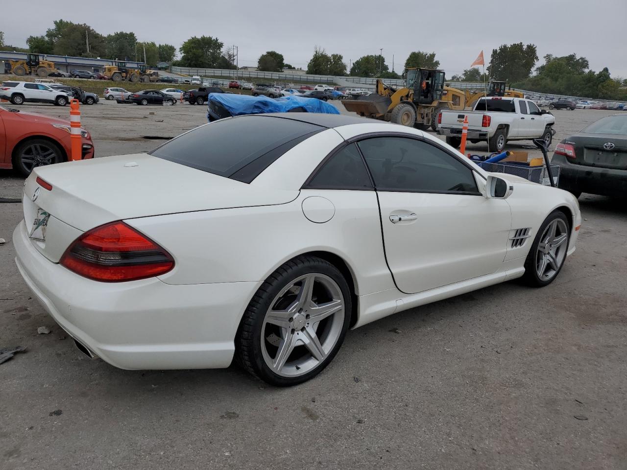 MERCEDES-BENZ SL-CLASS 550