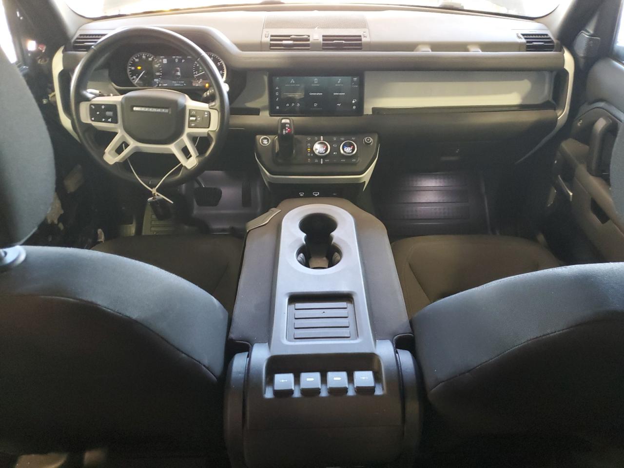 LAND ROVER DEFENDER 110