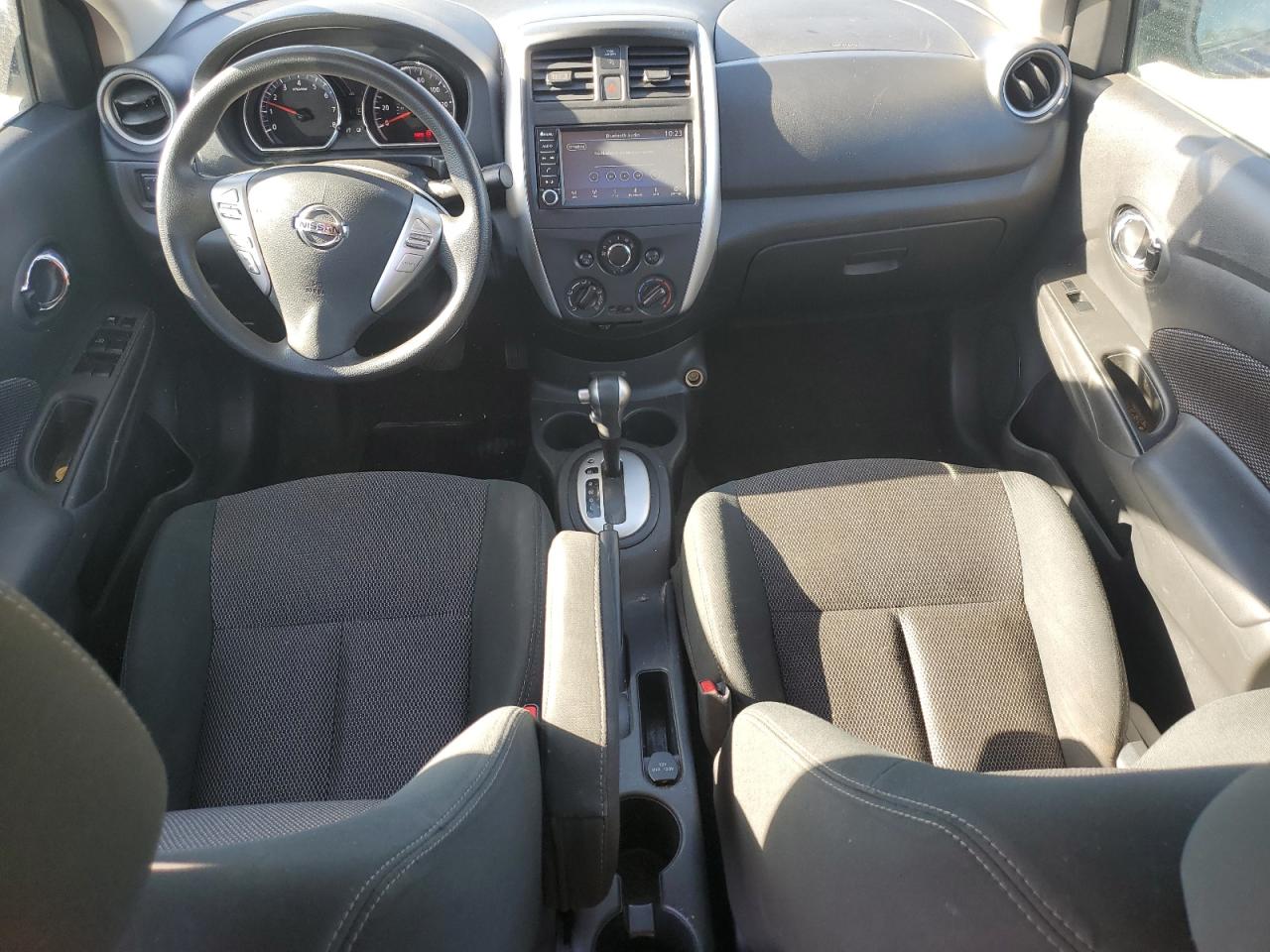 NISSAN VERSA S